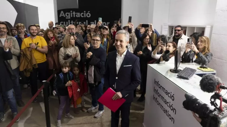 Concentración contra la destitución de Perez Pont, en noviembre de 2023. / Miguel Ángel Montesinos
